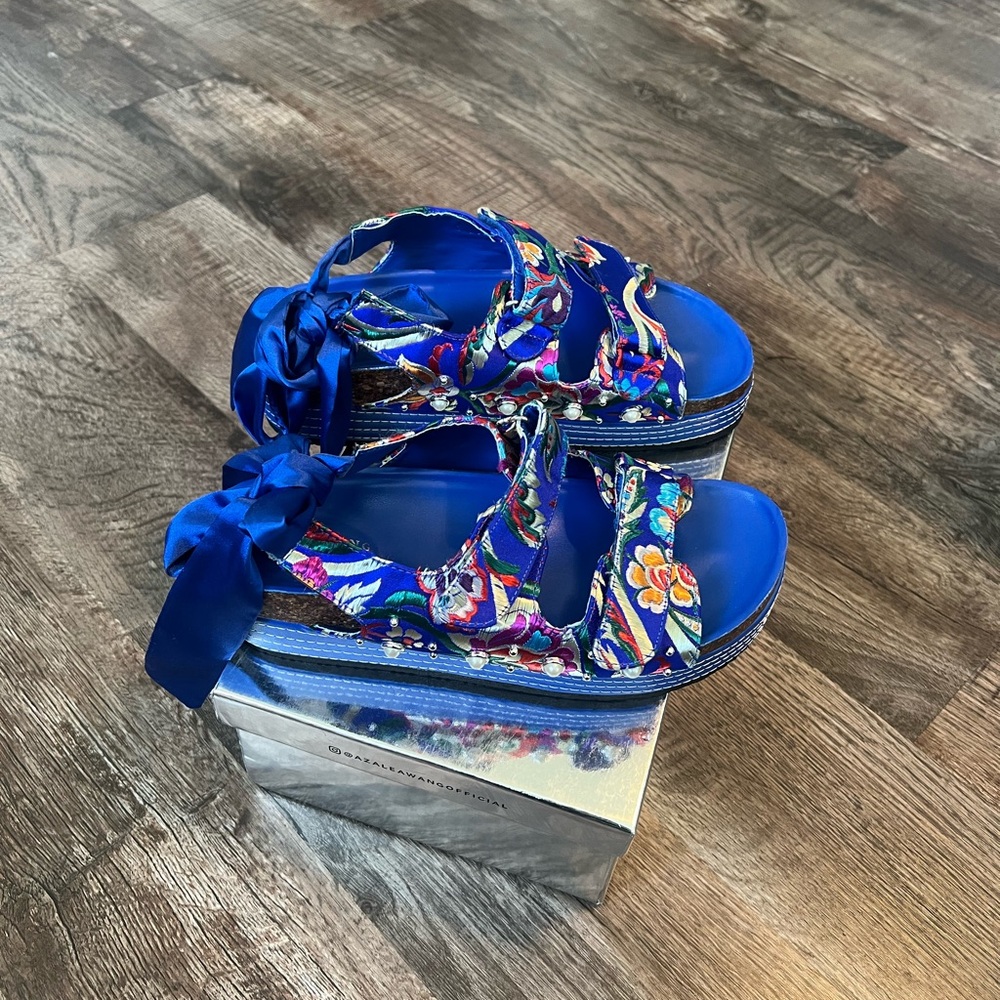 Azalea WangFootwear  Sandal Size 9
